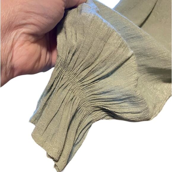 Blu Pepper Ruffled Blouse Women's Size L Sage Green Puff Sleeve Crepe Square - Picture 8 of 13